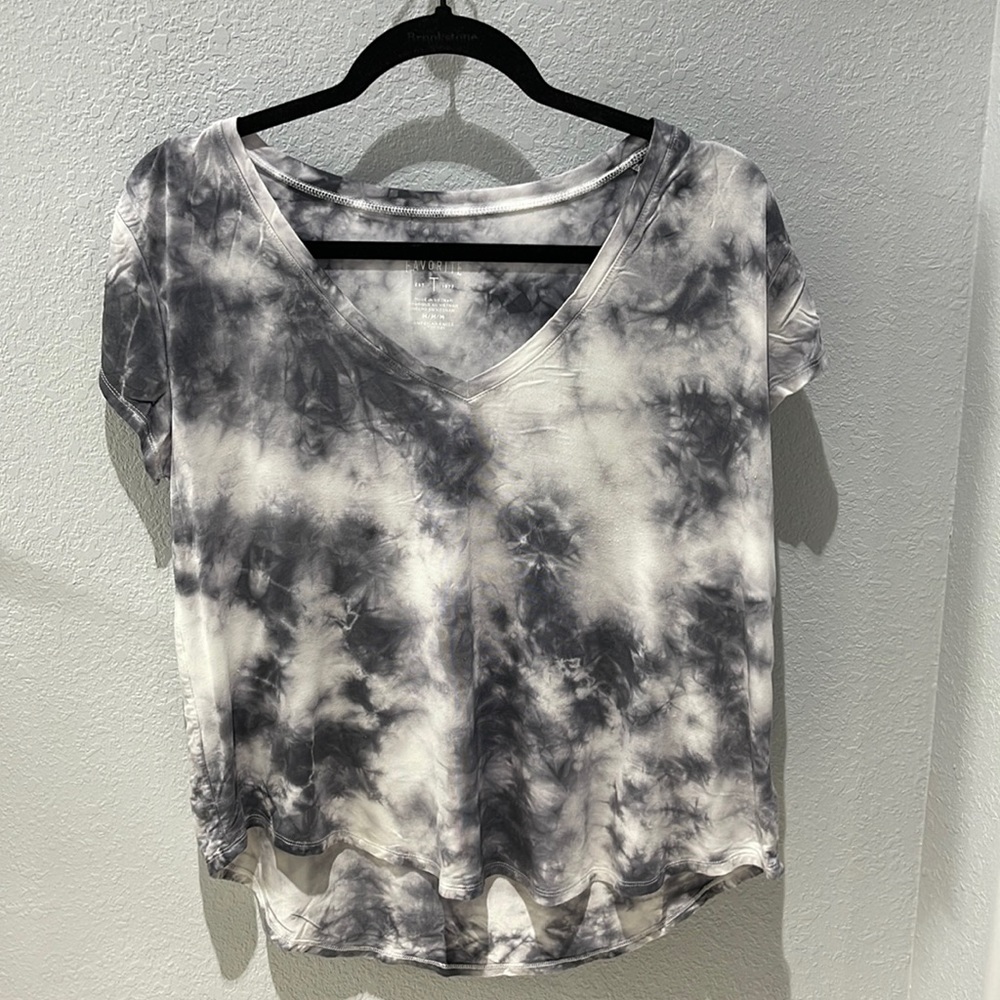 American Eagle Favorite Tee